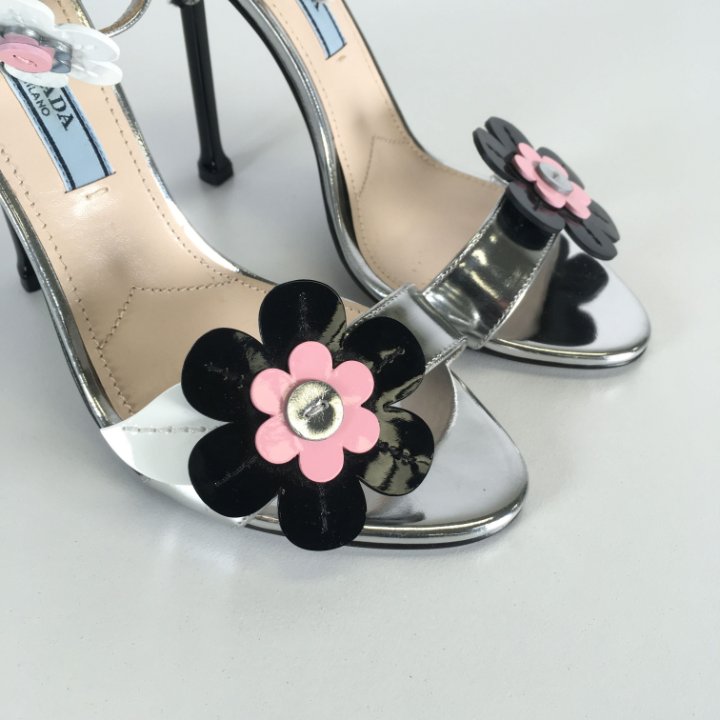 ★期間限定SALE★PRADA レザー ハイヒール アンクルストラップ Prada - White Patent Leather Cut Wedge Sandals | Mitchell Stores