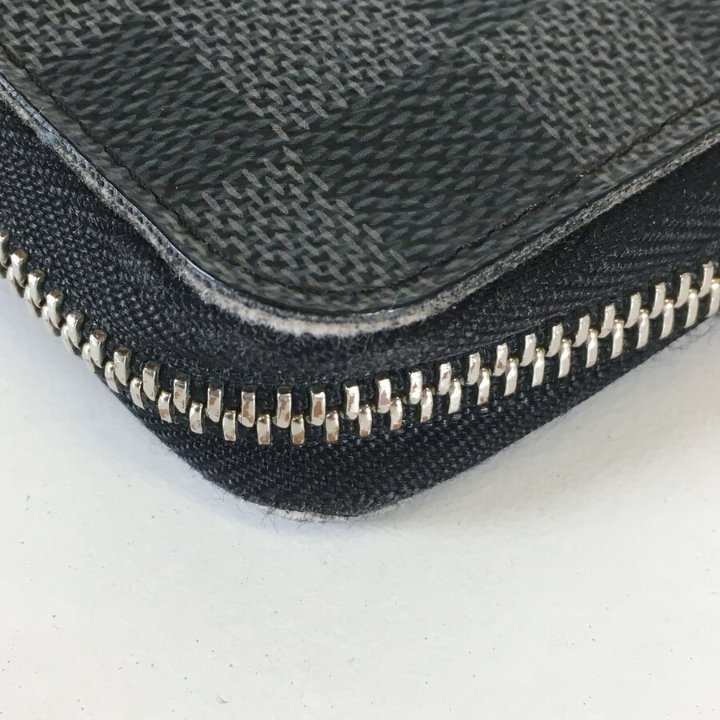 希少品♪【LOUIS VUITTON】Zippy Wallet 財布 Damier Graphite Louis Vuitton Damien Checkered Graphite Zippy Wallet W