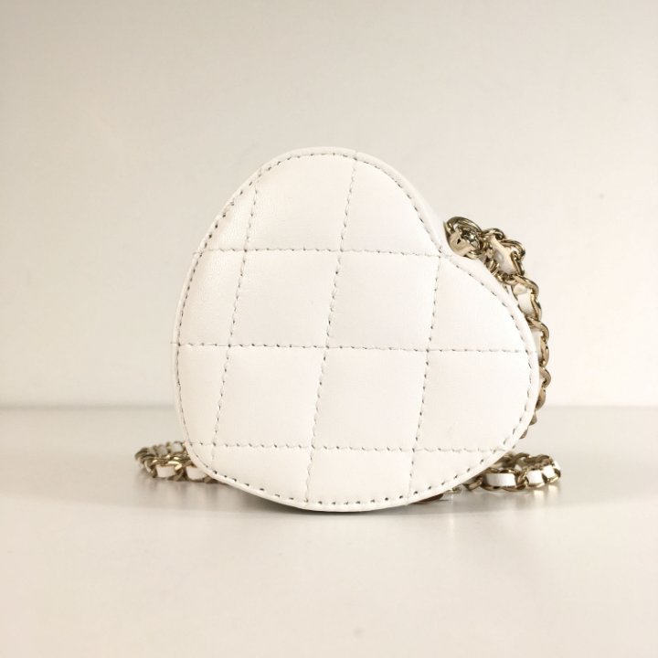 Chanel Heart Necklace Bag White Lambskin Luxe Du Jour