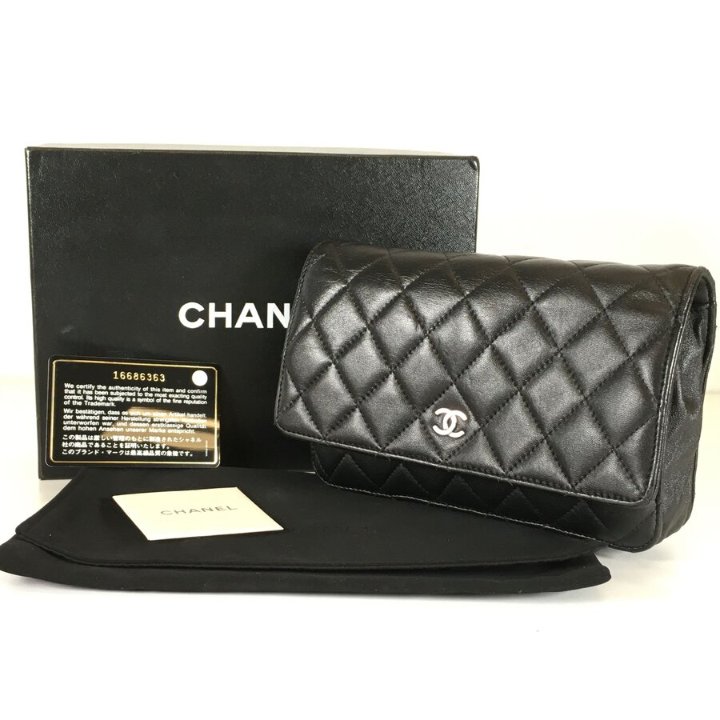 【CHANEL】Chanel Woc Flap (special version)【ランク:A】 Chanel Strass Crystal WOC Wallet on Chain Flap BAg 11A CC