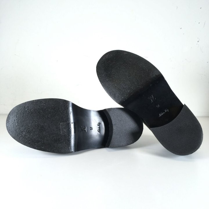 Louis Vuitton Academy Loafers - Luxe Du Jour