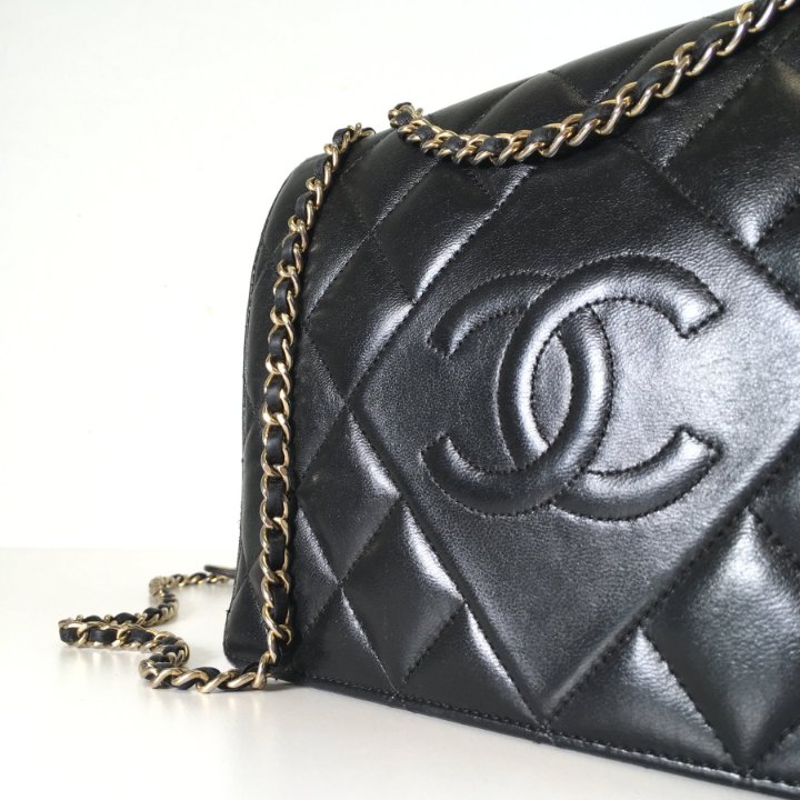 Chanel Diamond Flap - Luxe Du Jour