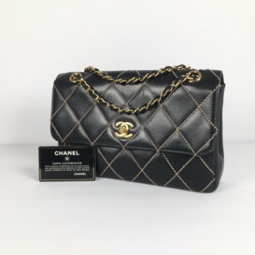 シュウキンTV CHANEL バッグ　ノベルティ Chanel Wild Stitch Flap - Luxe Du Jour