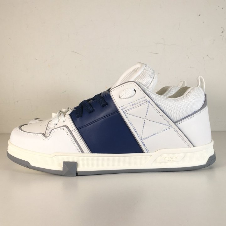 Valentino Open Skate Sneakers Mens Sz 42 - Luxe Du Jour