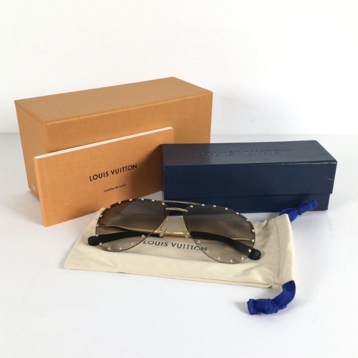 Authentic and certified Louis Vuitton sunsglasses with case, bag and box Evidence W Sunglasses Black – Luxuria & Co main image 4