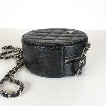 【CHANEL】シャネル ラウンドフラップバッグ★round flap bag Flap Bags - Bags | CHANEL