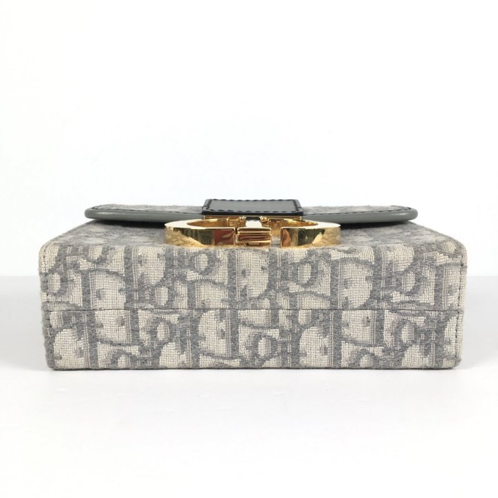 ギフトボックス入り　DIOR　30 MONTAIGNE SMALL CANVAS Christian Dior 30 Montaigne Box Oblique Jacquard Cross Body
