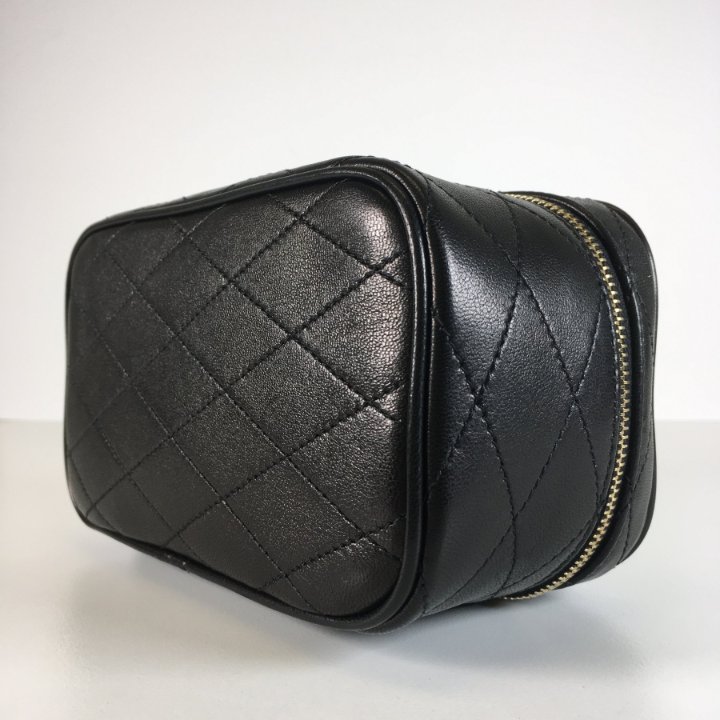 Saint Laurent (YSL) East West Vanity - Luxe Du Jour