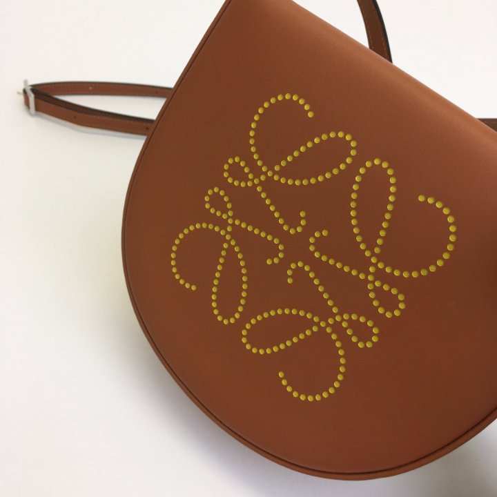 VIP価格.LOEWE DECOLLETE IN PELLE Loewe Heel Bag - Luxe Du Jour