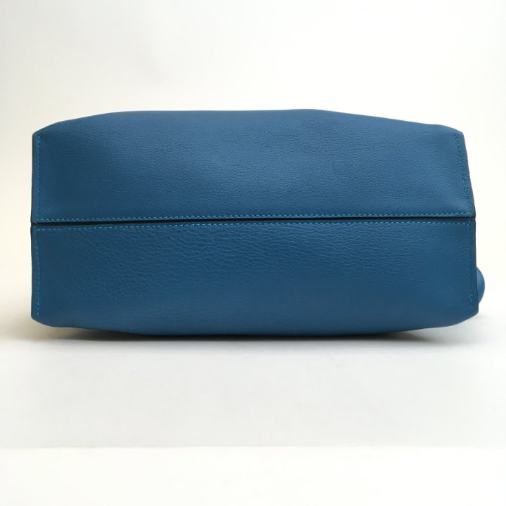【関税&送料込】Loewe Silver Nappa Leather Flamenco Purse Cl LOEWE Flamenco metallic leather clutch | NET-A-PORTER