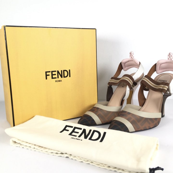 Fendi Colibri Heels Sz 40.5 - Luxe Du Jour