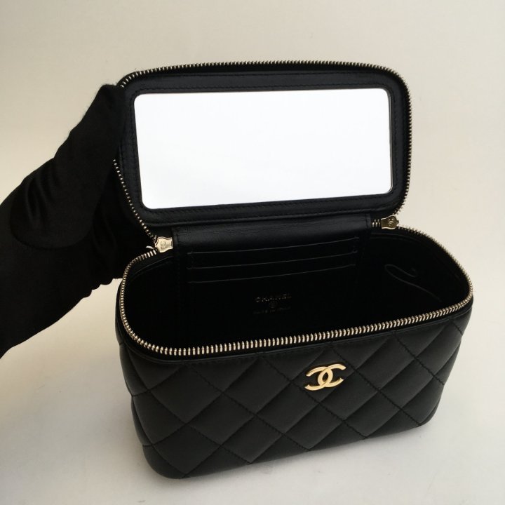 Chanel Vanity Case - Luxe Du Jour