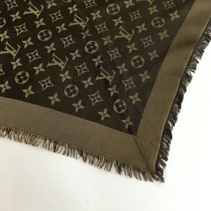 SALE❗️SALE(LOUIS VUITTON❗️)シルクスカーフ正規品 Louis Vuitton Silk Scarf - Luxe Du Jour