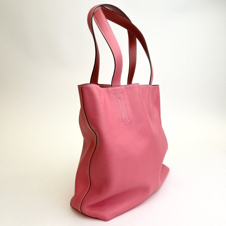 ☘️美品☘️ HERMES　 Tanzanie タンザニア　ピンク レアカラー Grand Tralala scarf 90 | Hermès Saudi Arabia