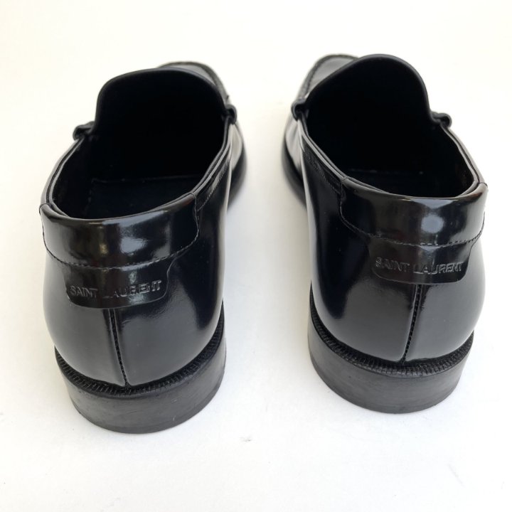 【週末価格】SAINT LAURENT　サンローラン　41 SAINT LAURENT サンローラン 484284 Y5YA2 L01 クラシック