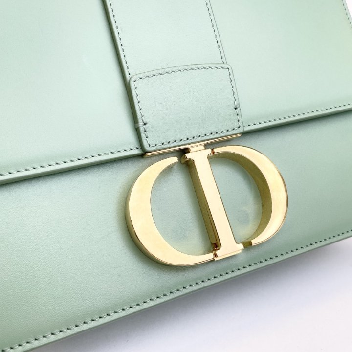 値下げ　DIOR 30 モンテーニュ グリーン Dior Montaigne 30 - Luxe Du Jour