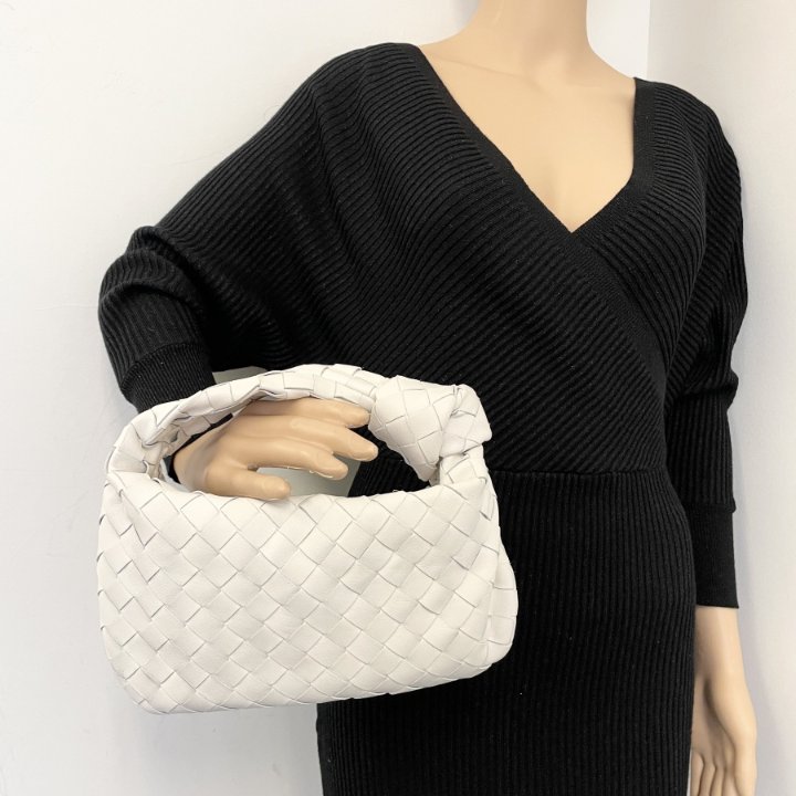 ☆BOTTEGA VENETA☆ MINI JODI 2wayバッグ WHITE♪ BOTTEGA VENETA | MINI JODIE BAG