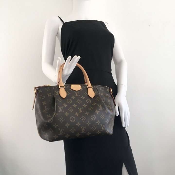Louis Vuitton テュレン PM Louis Vuitton Turenne PM - Luxe Du Jour