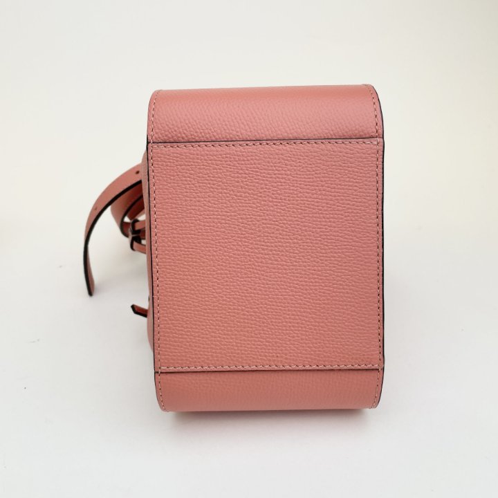 お急ぎください♪ LOEWE Hammock Mini Bag Loewe Hammock Mini - Luxe Du Jour