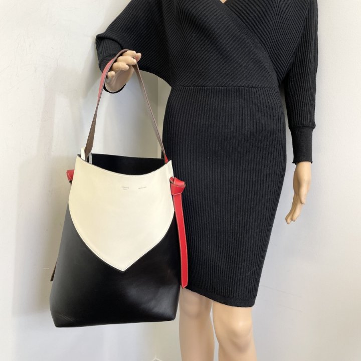 Celine Bucket Bag - Luxe Du Jour
