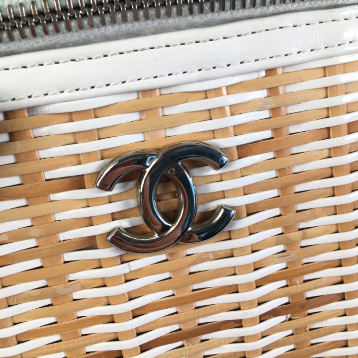 Chanel Raffia Vanity Small White Raffia - Luxe Du Jour