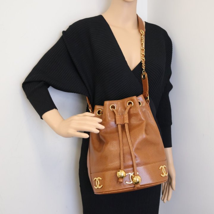 【CHANEL】シャネル ビンテージバケット★vintage bucket Chanel: VINTAGE Bucket Bag – Stush Fashionista