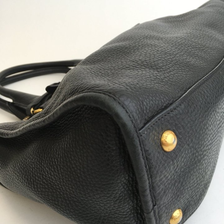 Prada Vitello Daino Shopping Bag - Luxe Du Jour