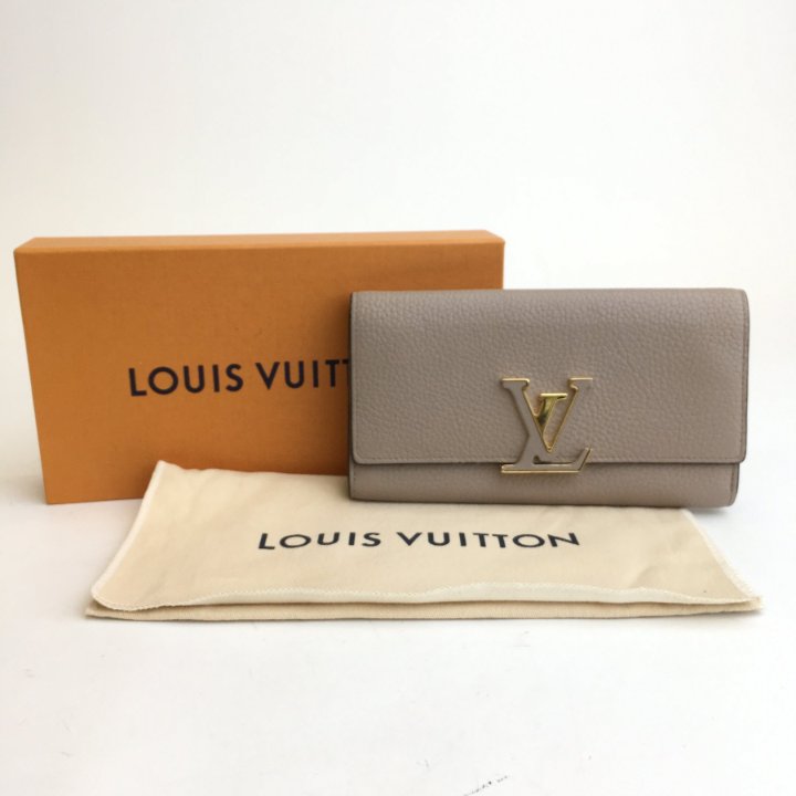 Louis Vuitton Capucines Wallet - Luxe Du Jour