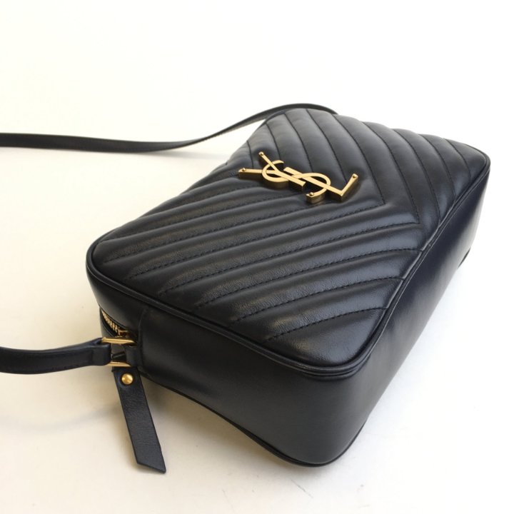 国内買付 LOU CAMERA BAG ルー カメラバッグ 国内買付 LOU CAMERA BAG ルー カメラバッグ (Saint Laurent