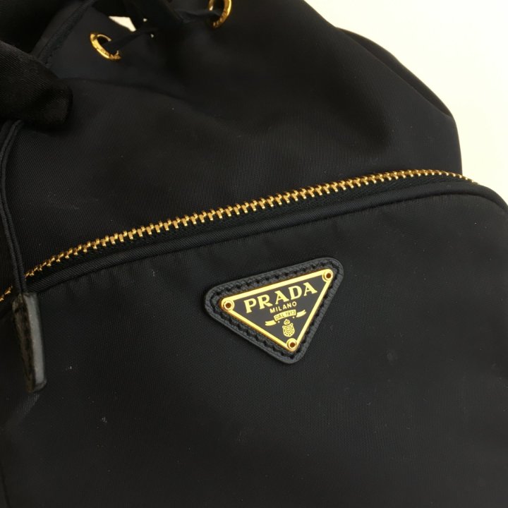 ショルダーバッグ・ポシェット PRADA RE-NYLON BUCKET BAG 新作【プラダ】刺繍入り Re-Nylon ミニバッグ (PRADA/ショルダー