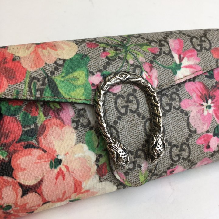 Gucci Dionysus Blooms Wallet On Chain (WOC) - Luxe Du Jour