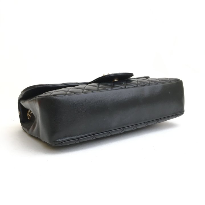 Chanel Westminster Pearl Flap Medium Black Lambskin - Luxe