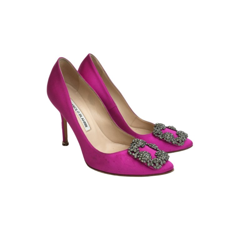 Manolo Blahnik Hangisi Heels Sz 35 - Luxe Du Jour