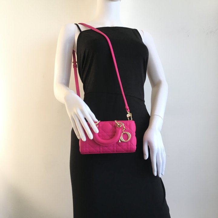 華奢でかわいい♪【DIOR】Lady D-Joy マイクロバッグ  ピンク 華奢でかわいい♪【DIOR】Lady D-Joy マイクロバッグ ピンク