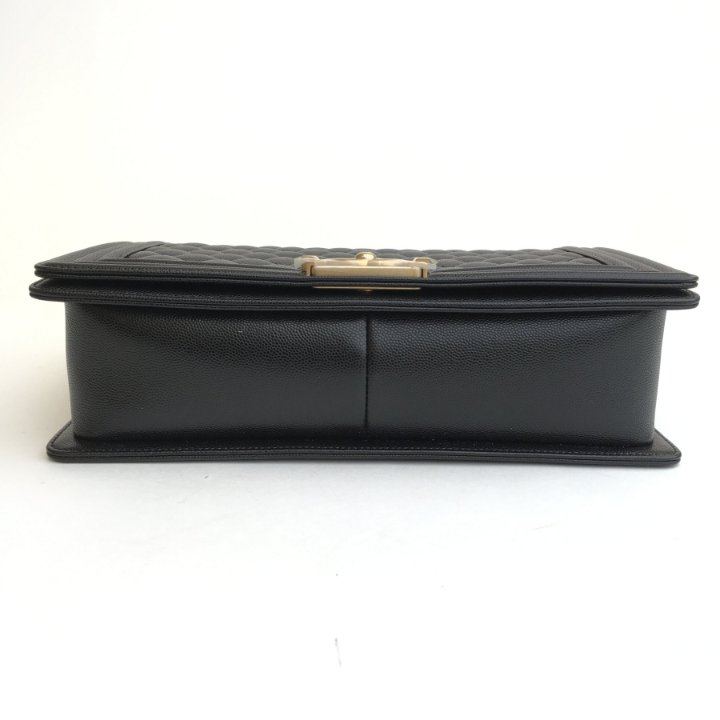 Chanel Boy Bag New Medium - Luxe Du Jour