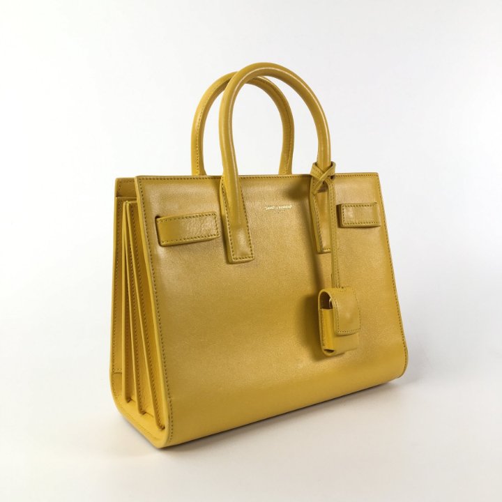 Saint Laurent正規品/送料関税込み SAC DE JOUR NANO BAG Sac De Jour Nano leather tote in black - Saint Laurent