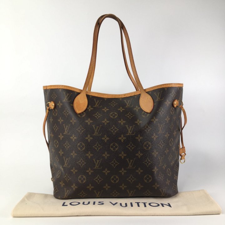 【希少】 LOUIS VUITTON LV Monogram Neverfull MM Vintage Neverfull MM Monogram Mid Size Cherry Red Tote | LOUIS VUITTON ®