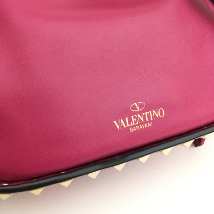 Valentino Garavani Rockstud Bucket Bag - Luxe Du Jour