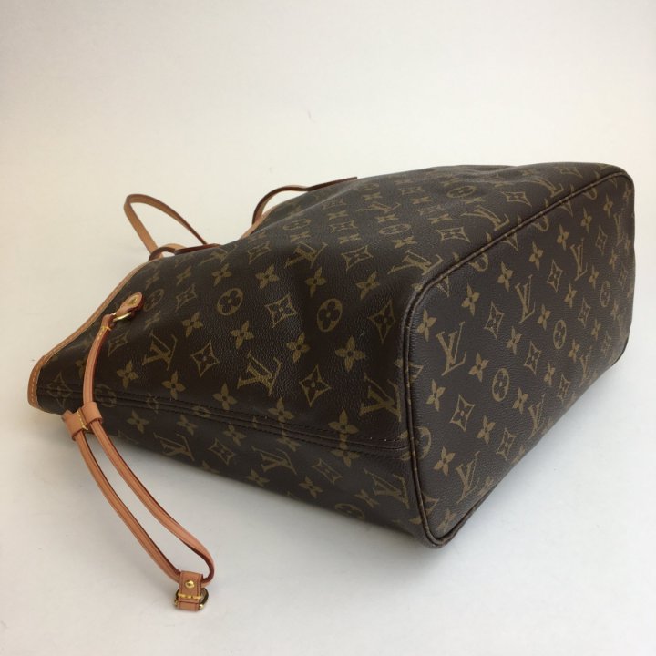 Louis Vuitton Neverfull MM - Luxe Du Jour