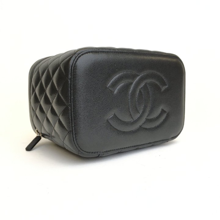 【CHANEL】Chanel vanity case★シャネル【ランク:A】 Chanel Vanity Case - Luxe Du Jour