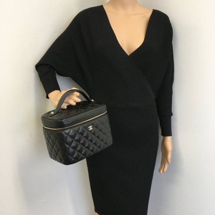 Chanel Vanity Case - Luxe Du Jour