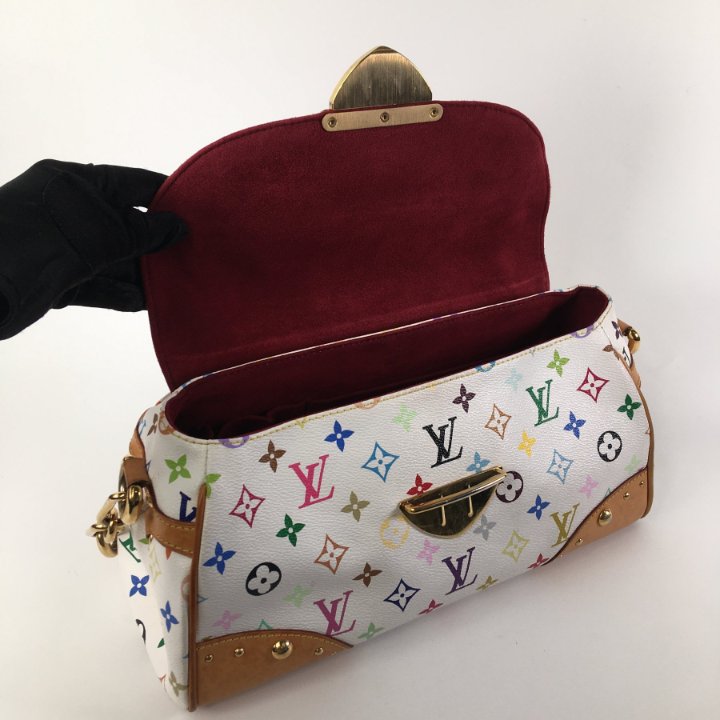 Louis Vuitton Beverly - Luxe Bag Rental