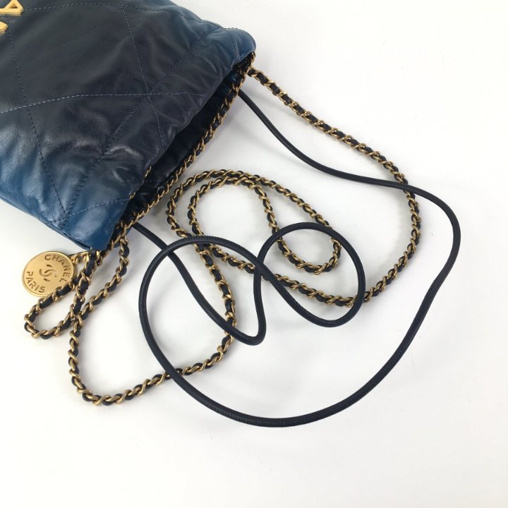 Chanel 22 Mini - Luxe Du Jour