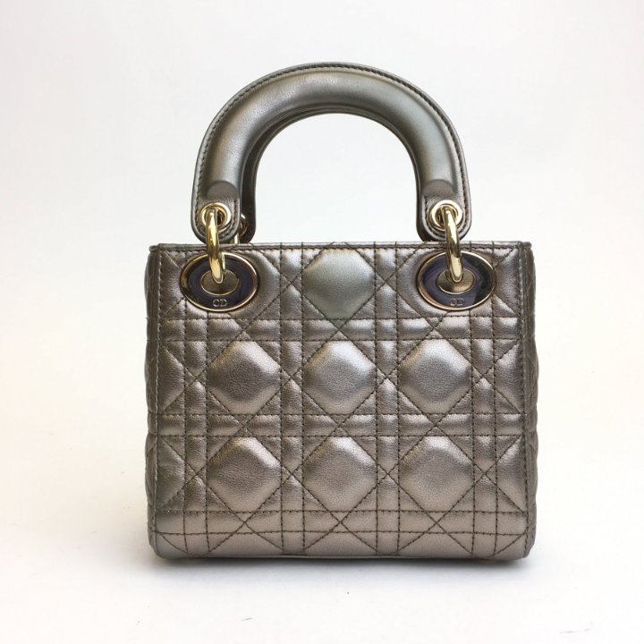 Lady DIOR 25SS新作♪【 Dior 】 スモール バッグ ×Gold☆ Dior Lady Dior Mini - Luxe Du Jour