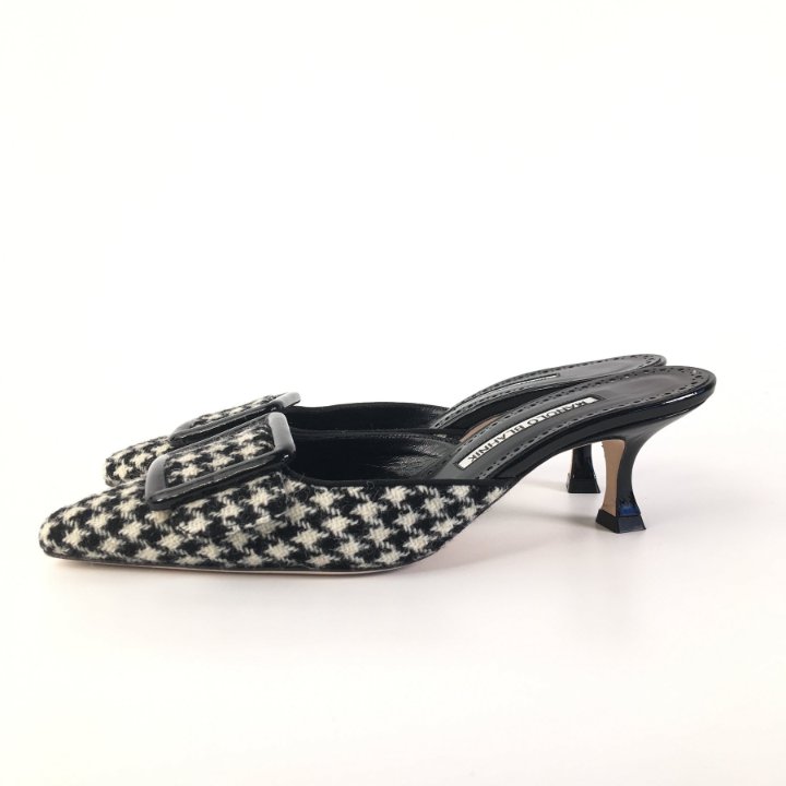 Manolo Blahnik Maysale 50 Sz 36 - Luxe Du Jour