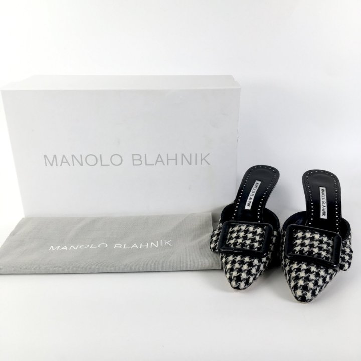 GWセール美品 MANOLO BLAHNIk MAYSALE ダークグレー　36 MANOLO BLAHNIK Maysale 50 buckled velvet mules | NET-A-PORTER