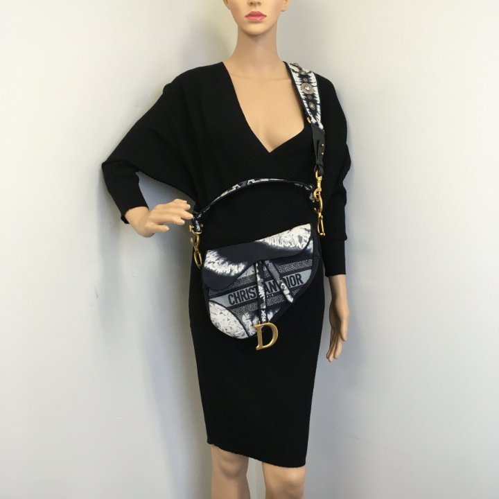 Dior Medium Saddle Bag - Luxe Du Jour
