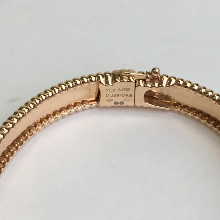 Van Cleef And Arpels Perlee Signature Bracelet Luxe Du Jour