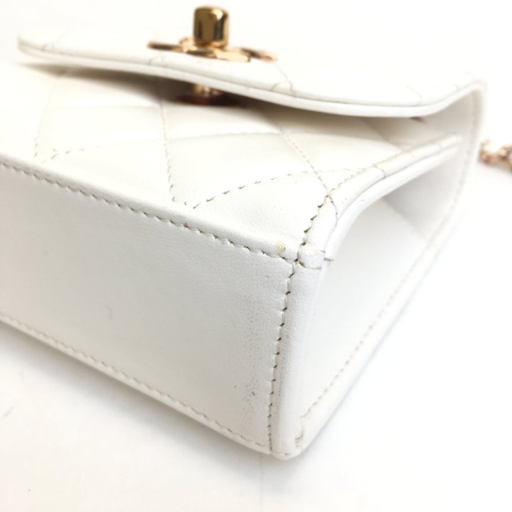 ショルダーバッグ・ポシェット × ヴィンテージ(中古) Chanel Trendy CC WOC Mini Crossbody Bag Chanel Mini Trendy CC Wallet On Chain (WOC) - Luxe Du Jour