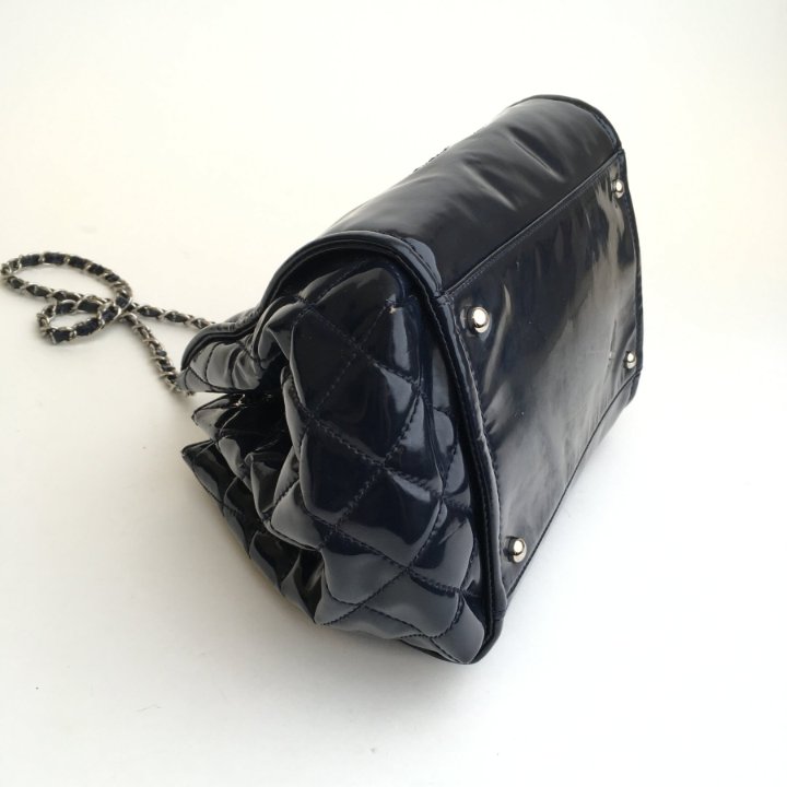 Chanel Small Black Patent Lipstick Accordion - Luxe Du Jour